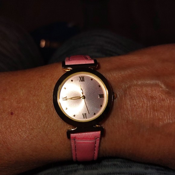 Pretty in pink roman numeral watch - Picture 5 of 5